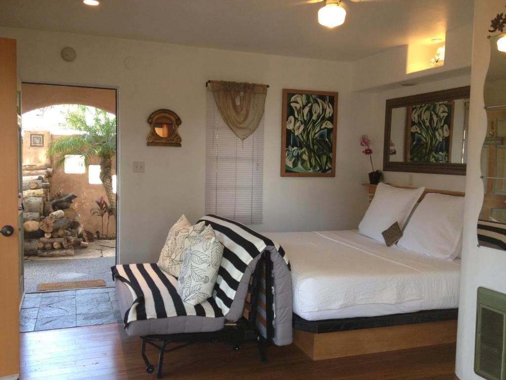 Les Artistes Inn Del Mar Bilik gambar